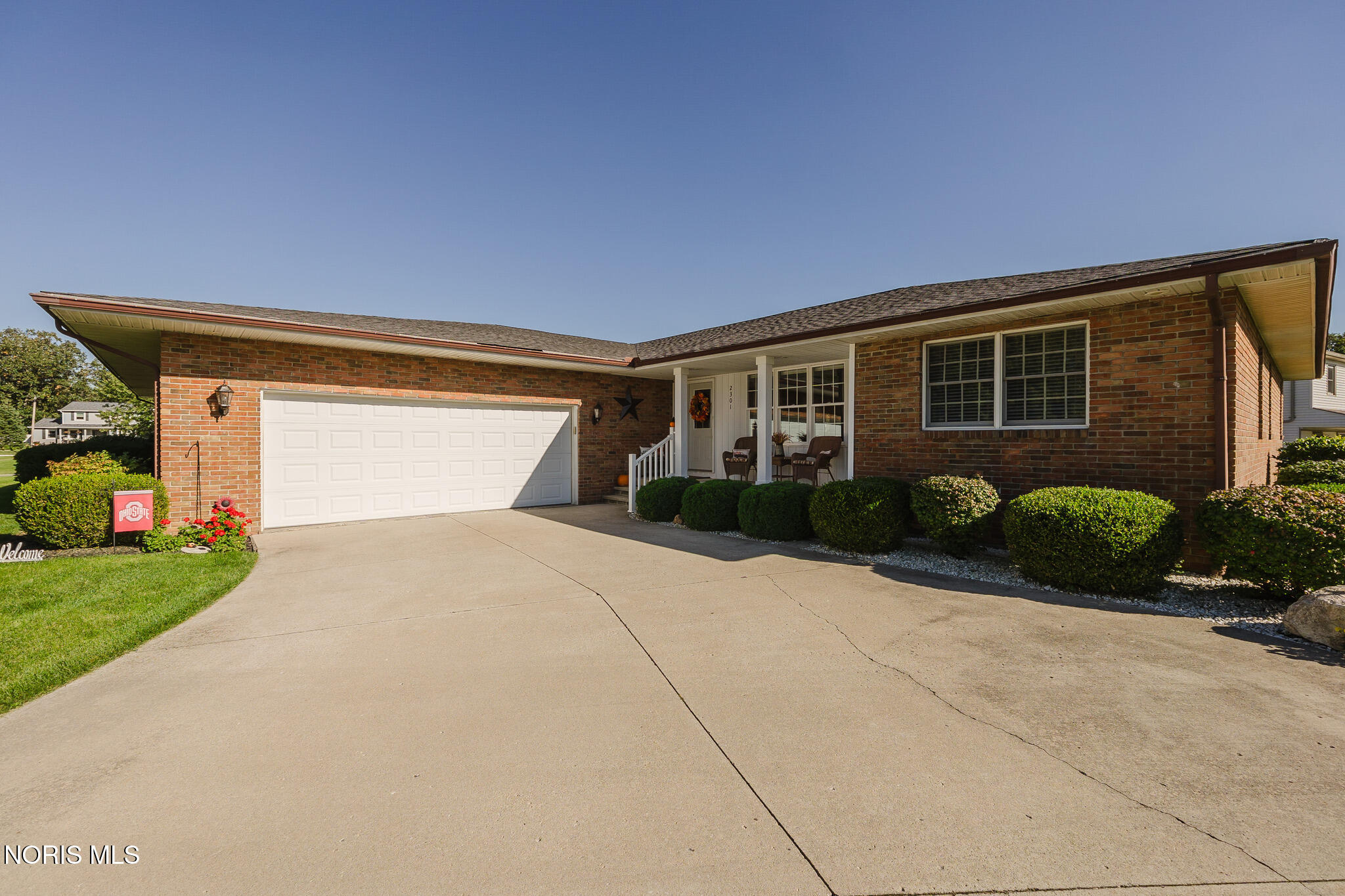2301 Foxbury Lane — photo