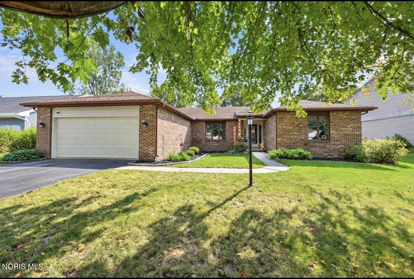 6857 Greentree Lane — photo