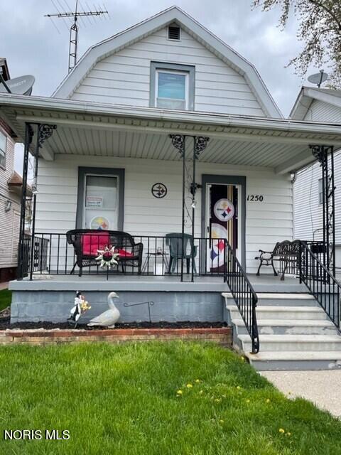1250 Colburn Street — photo