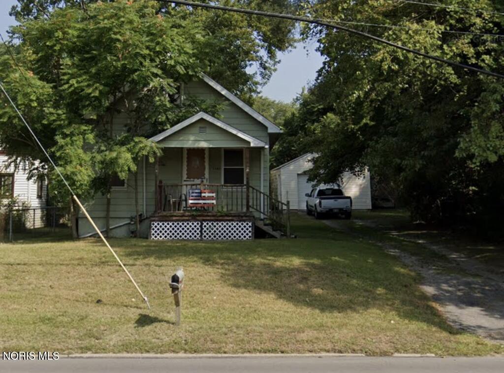 4360 W Alexis Road — photo