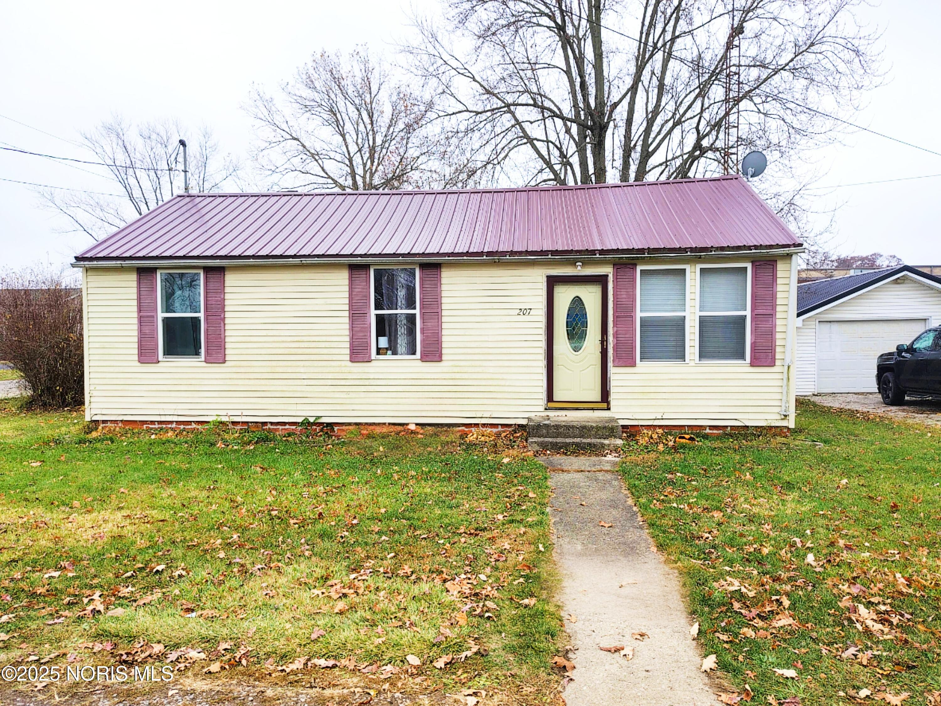 207 Superior Street — photo