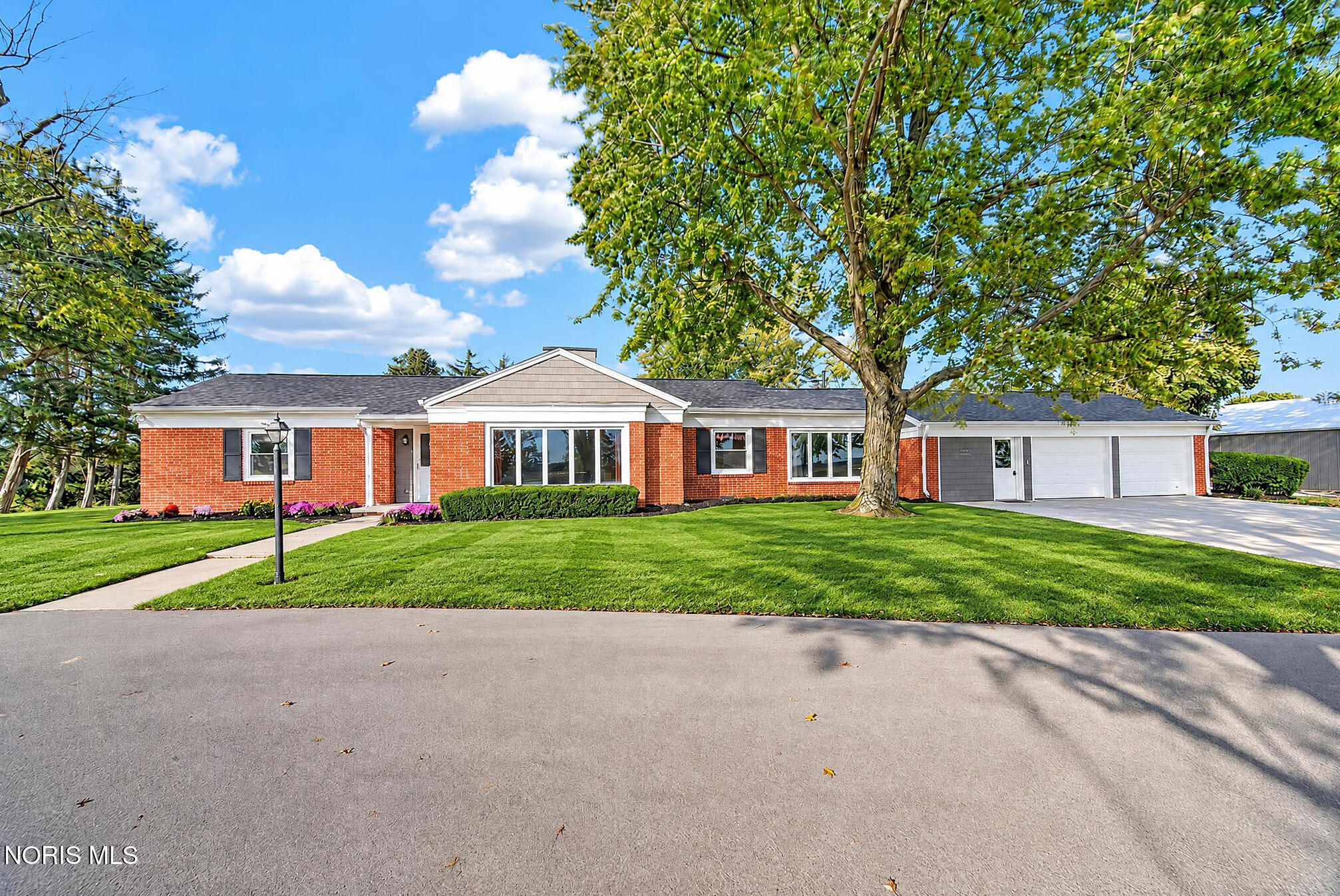 8132 Township Road 94 — photo
