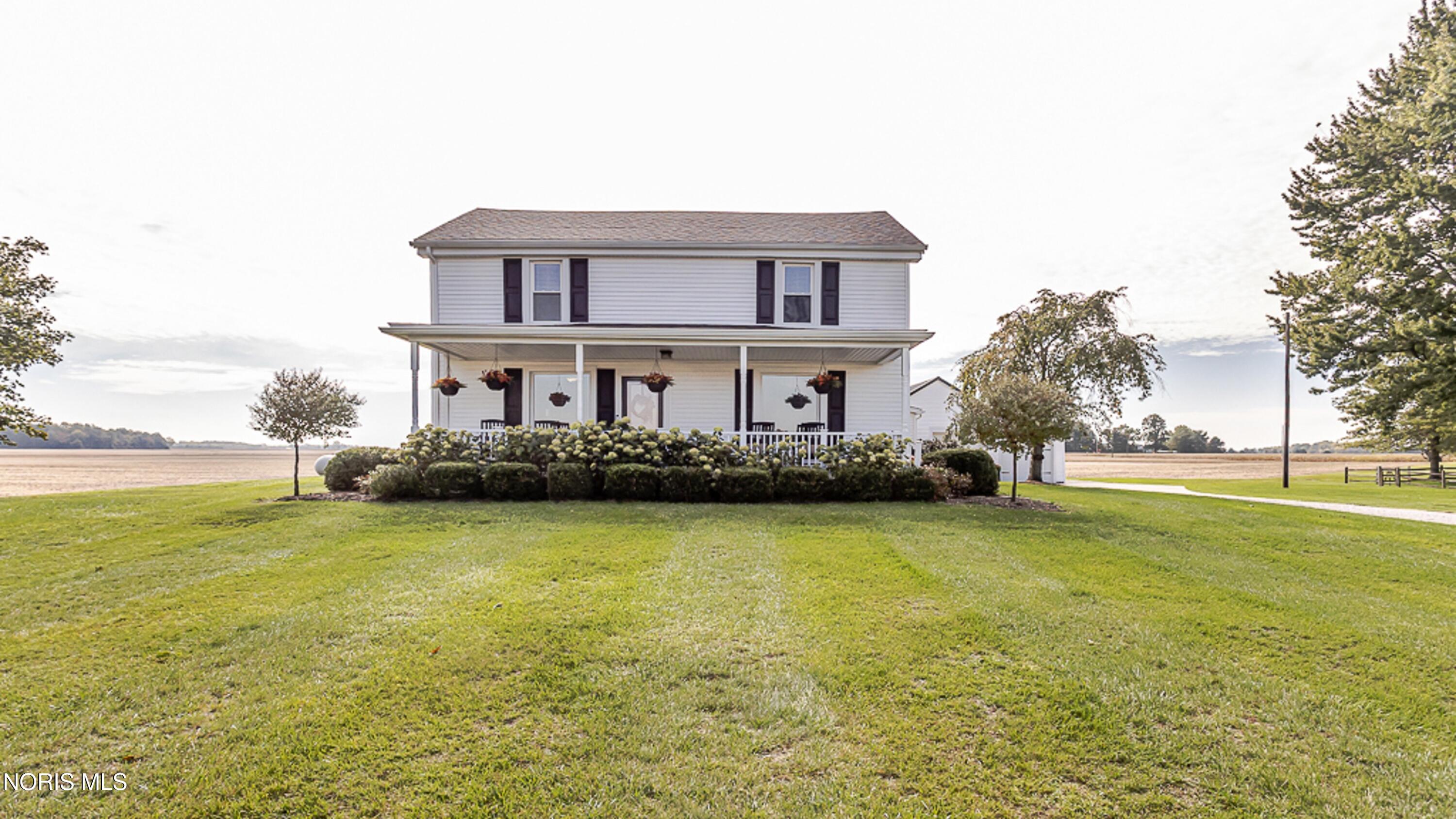 5909 County Road L — photo
