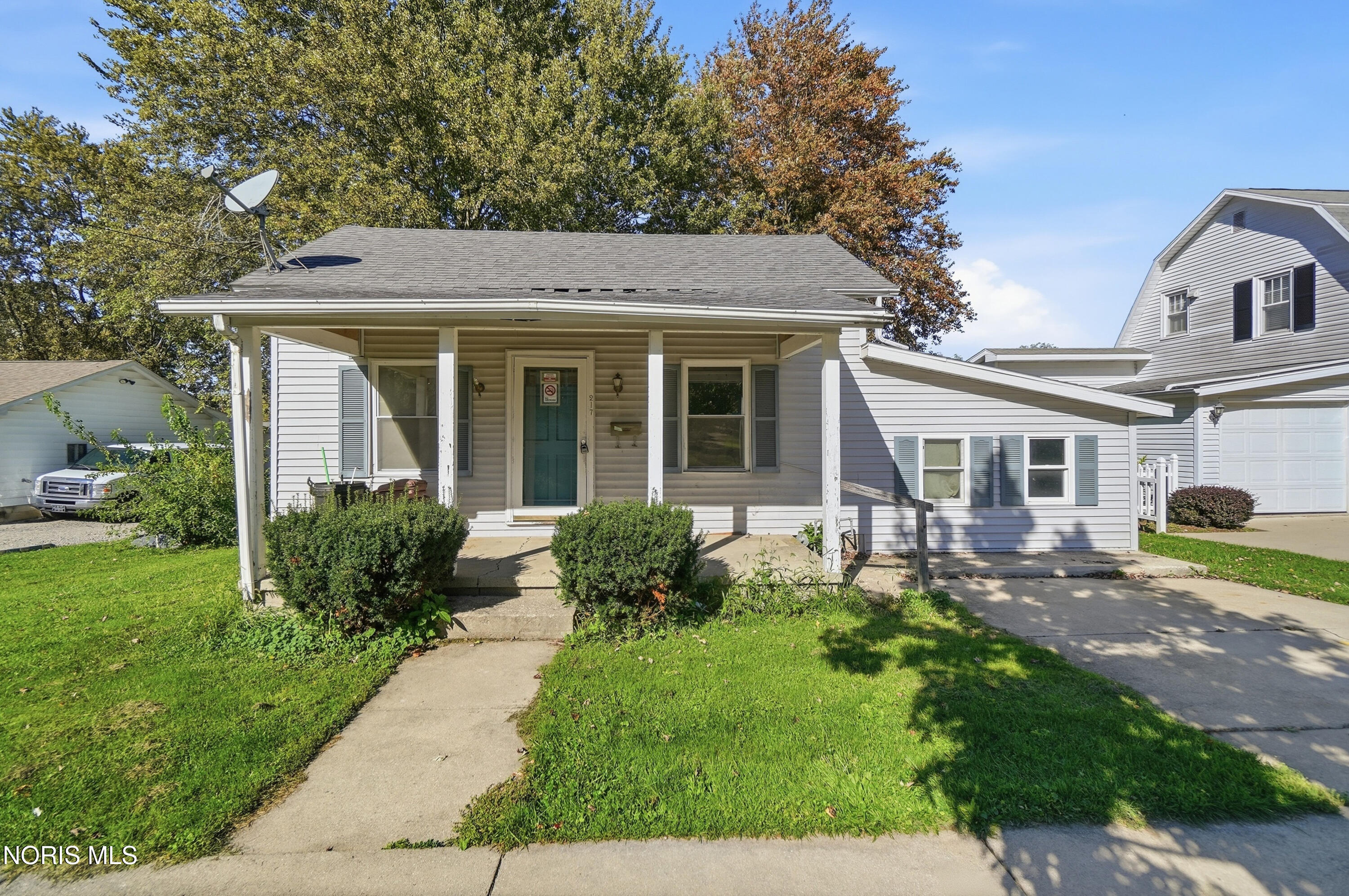 217 E Walnut Street — photo