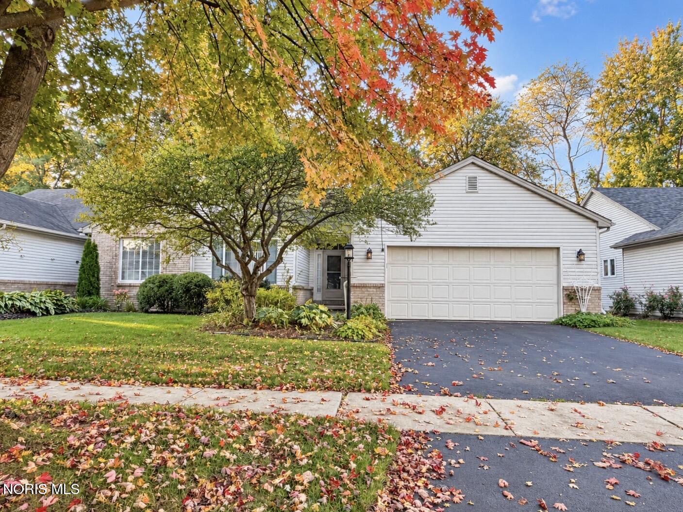 548 Crystal Lake Drive — photo