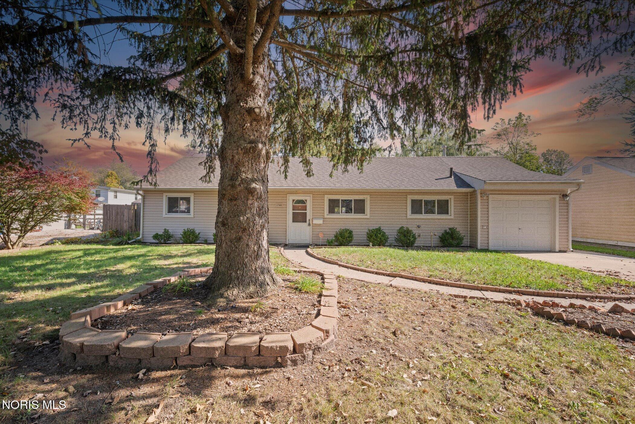 1740 Delmonte Drive — photo