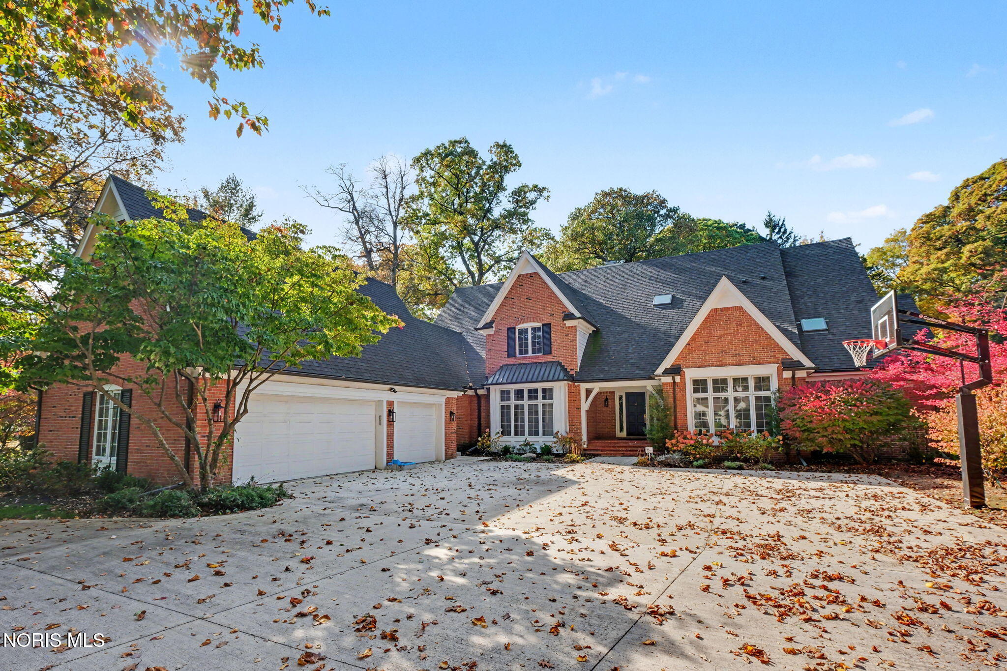 2709 Westchester Road — photo