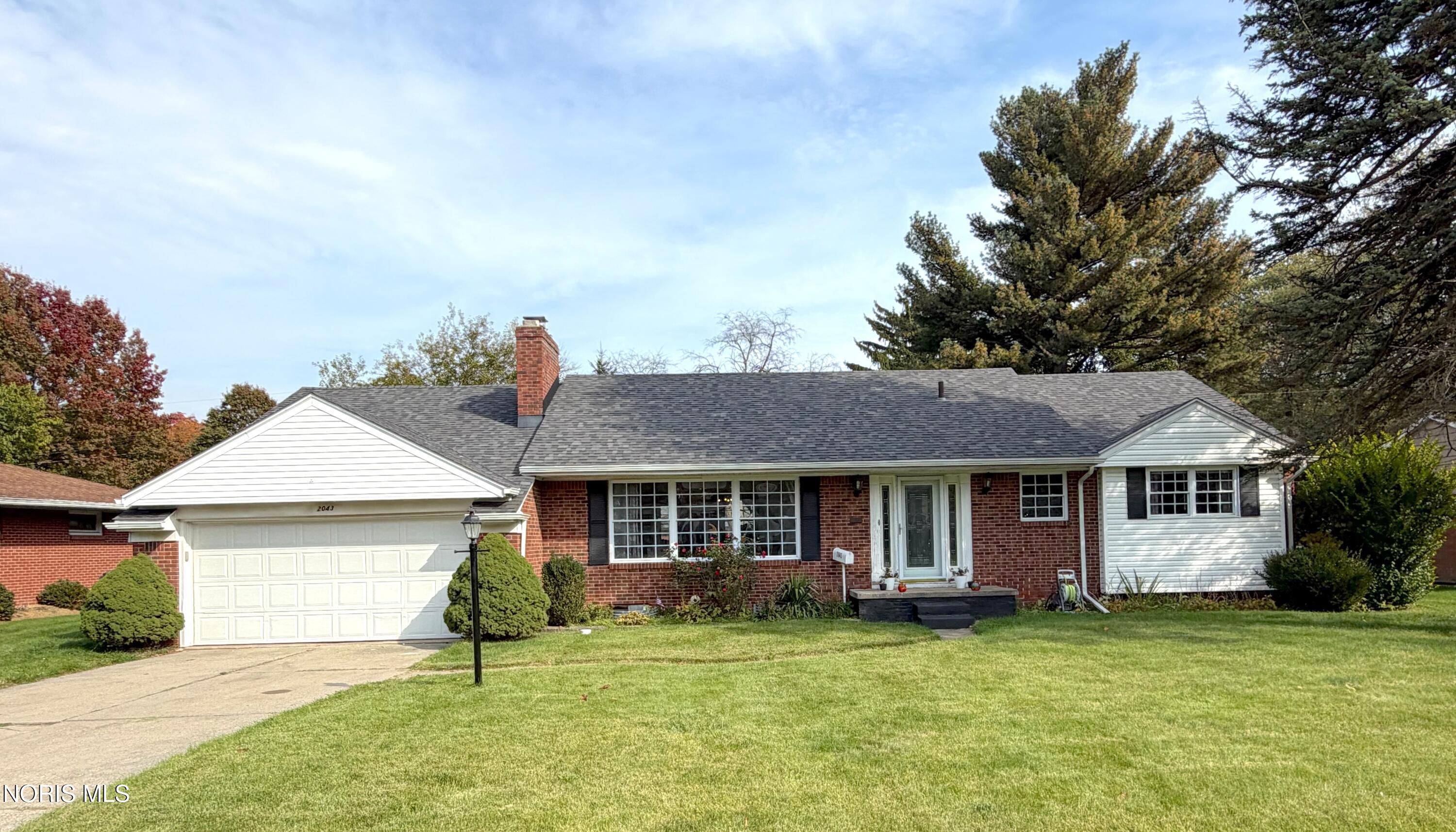 2043 Green Valley Drive — photo