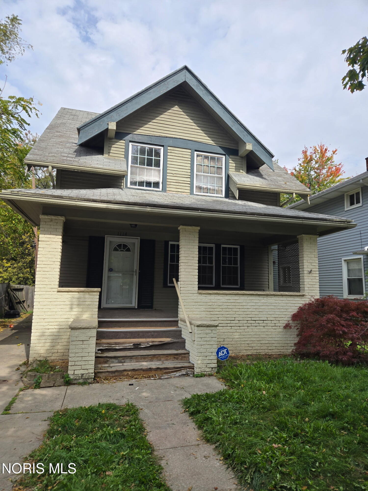 1114 Martin Avenue — photo