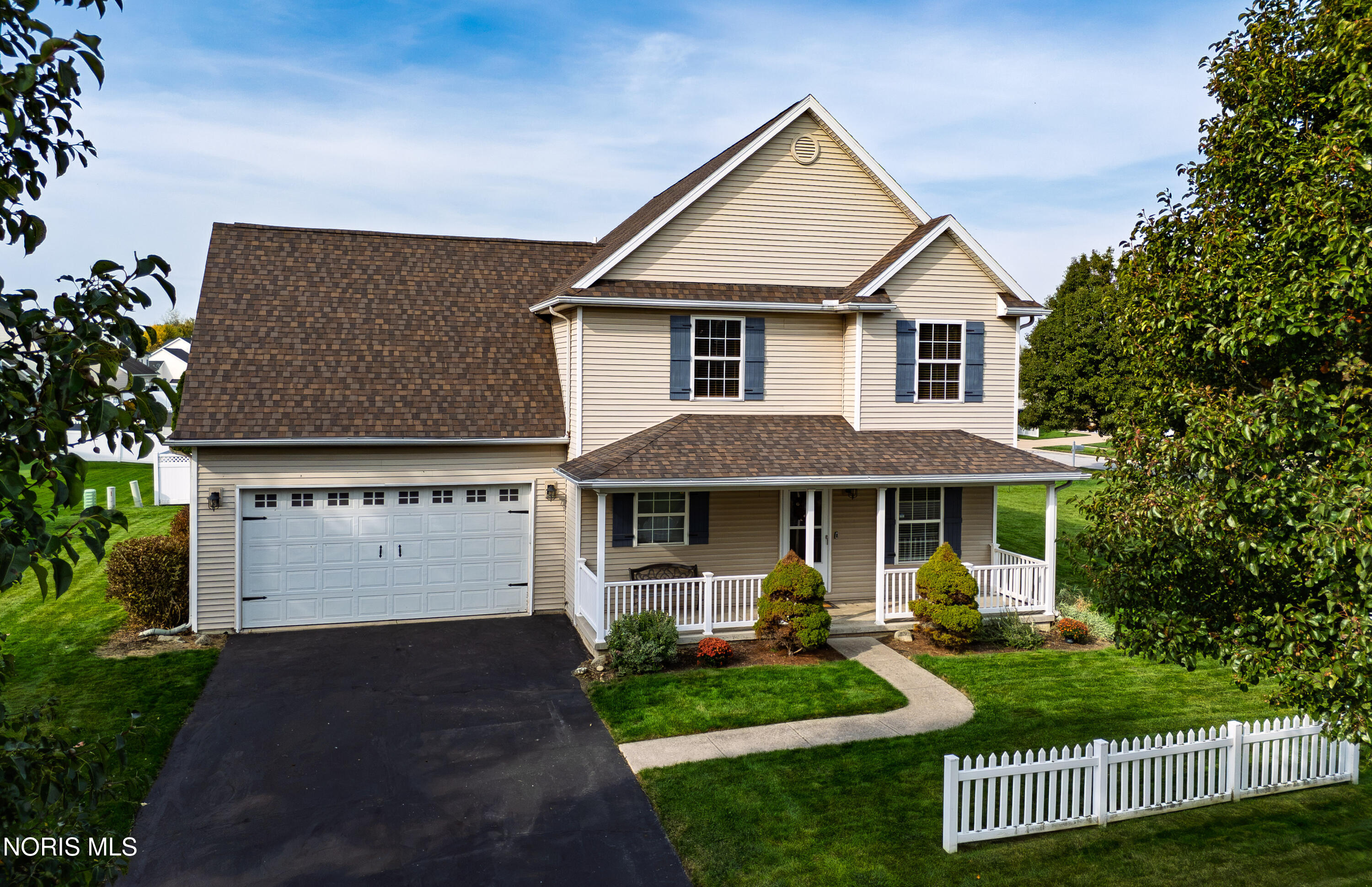 632 White Oak Drive — photo
