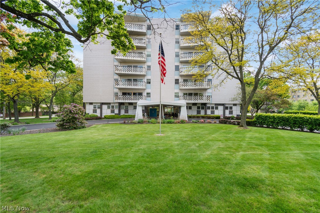 275 N Portage Path Unit 6C — photo