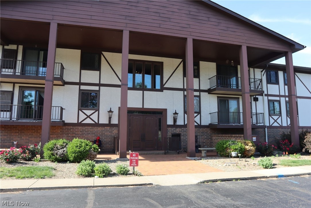 4849 Grace Road Unit 121 — photo