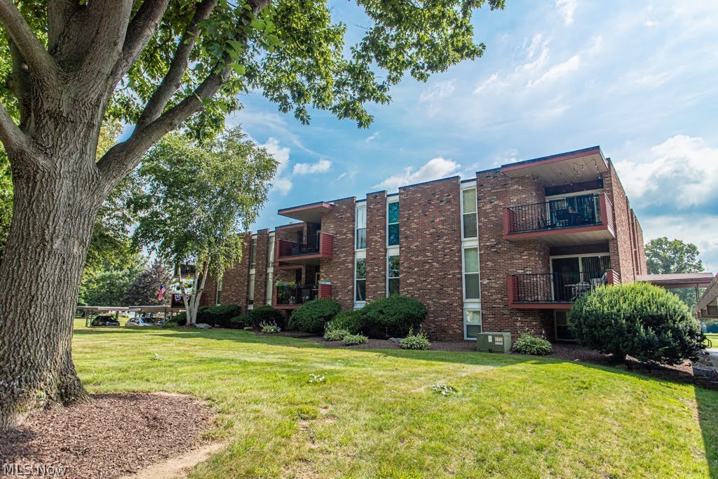 2540 North River Road NE Unit C12 — photo