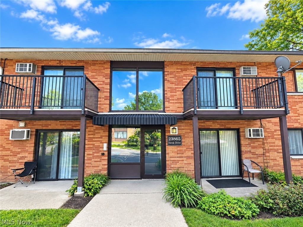 23865 David Drive Unit 204 — photo