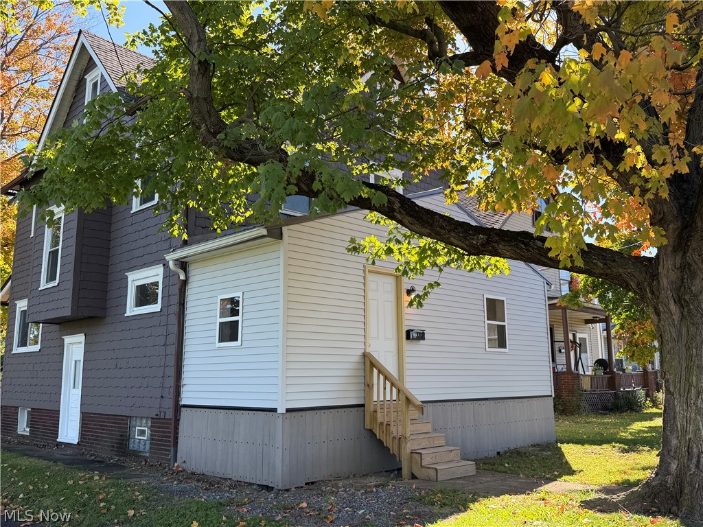 1648 Harrisburg NE — photo