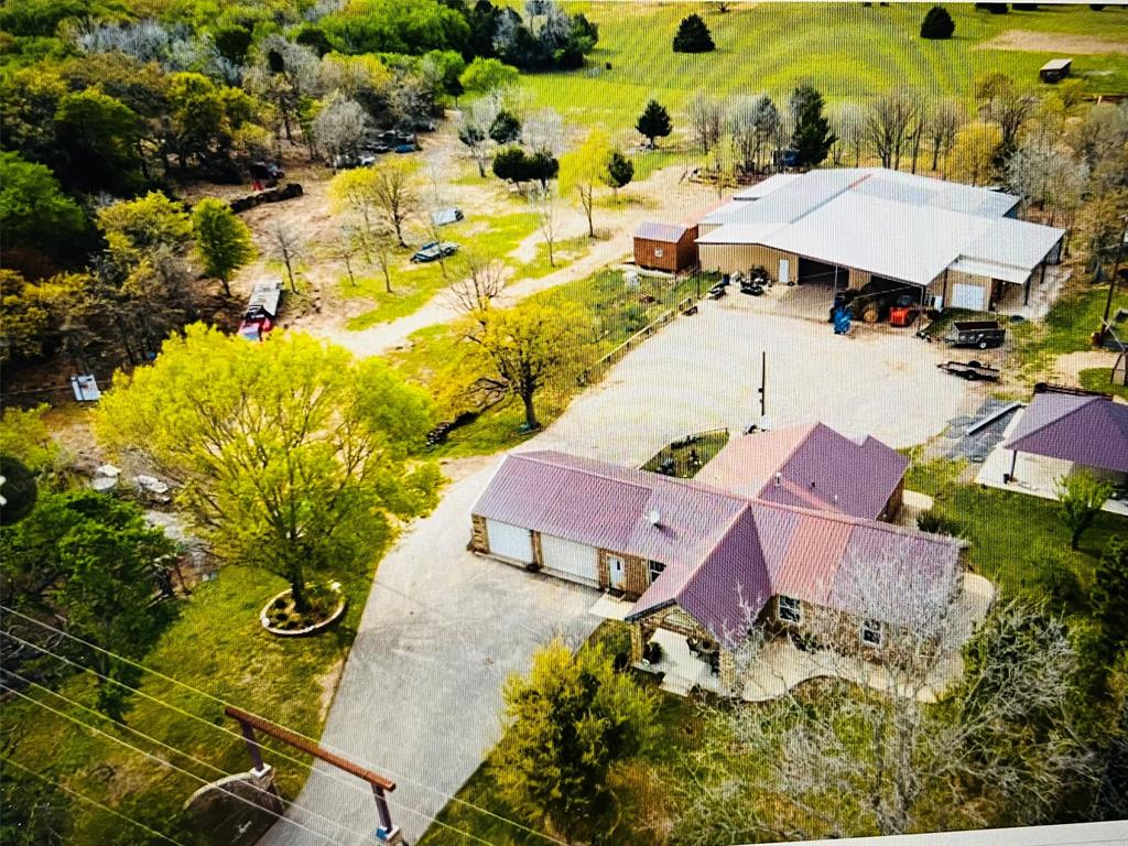 3309 FM 3136 — photo