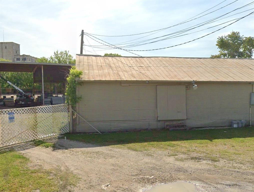 517 E Broadway Street 304H Jefferson St — photo