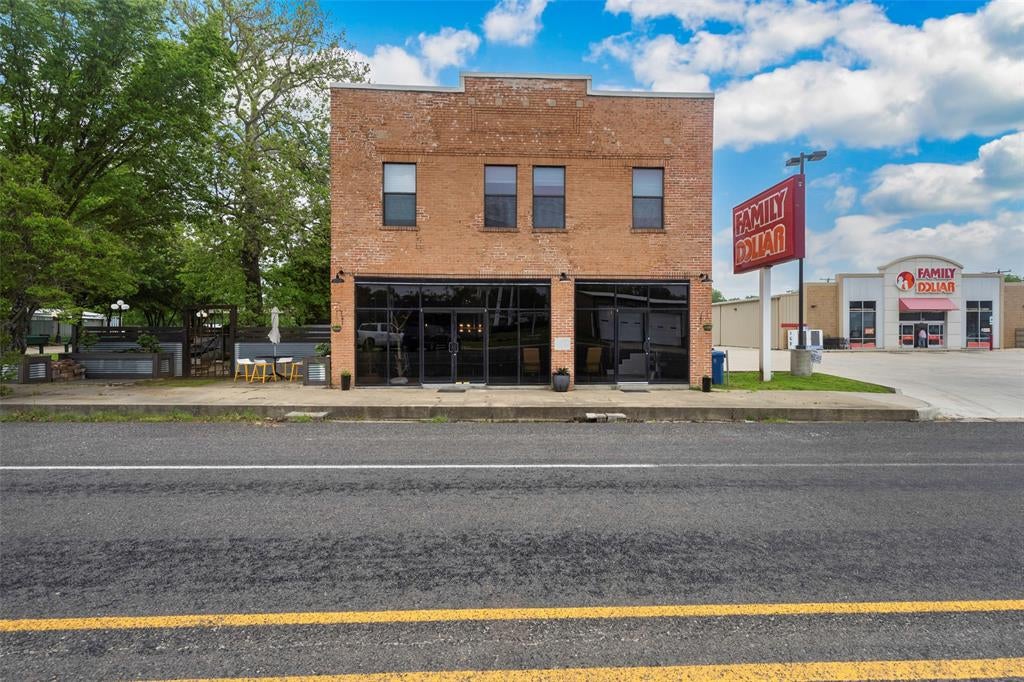 110 W Main Street — photo