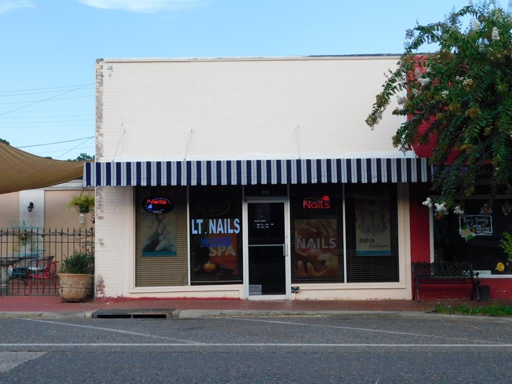 211 N Main Street — photo