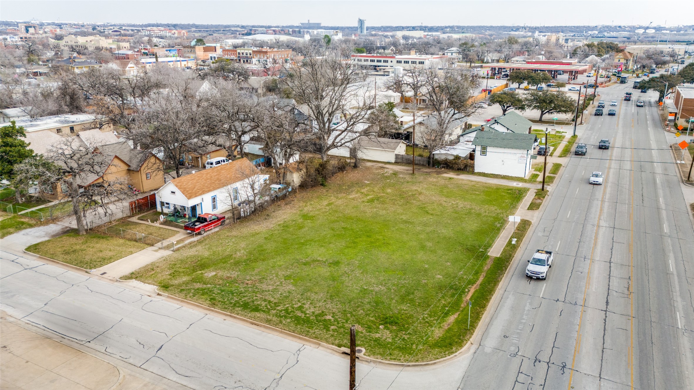 306 W Northside Drive 3 — photo
