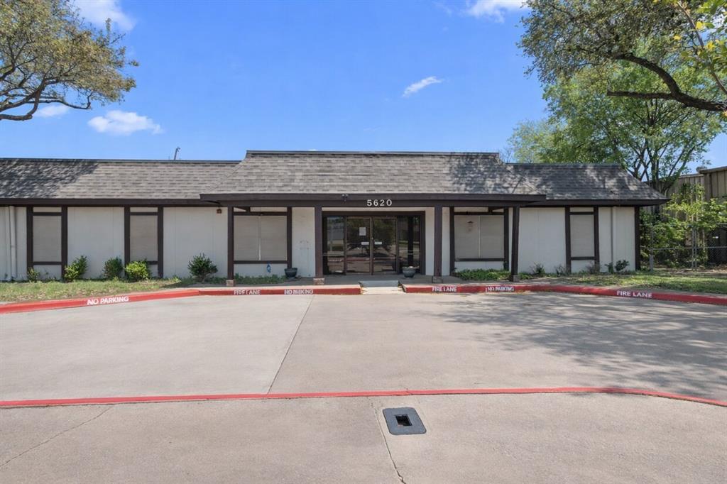 5620 Rowlett Road — photo