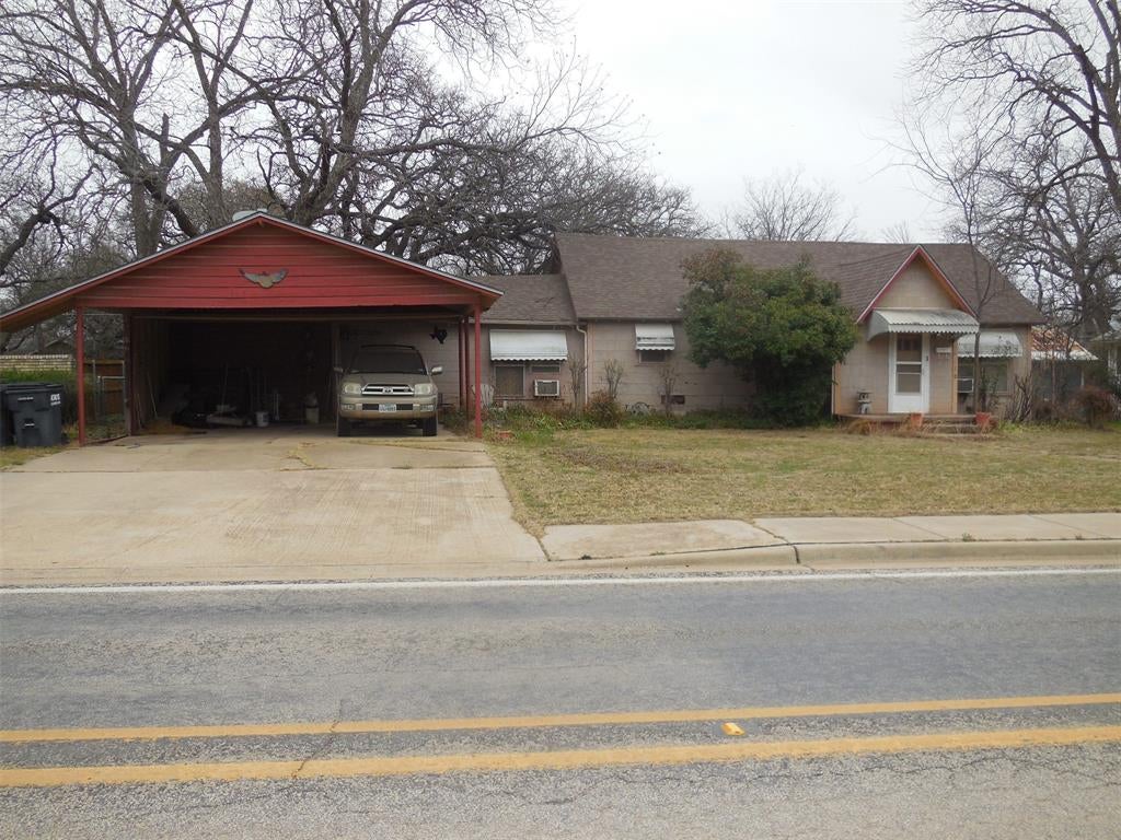610 W Main Street — photo