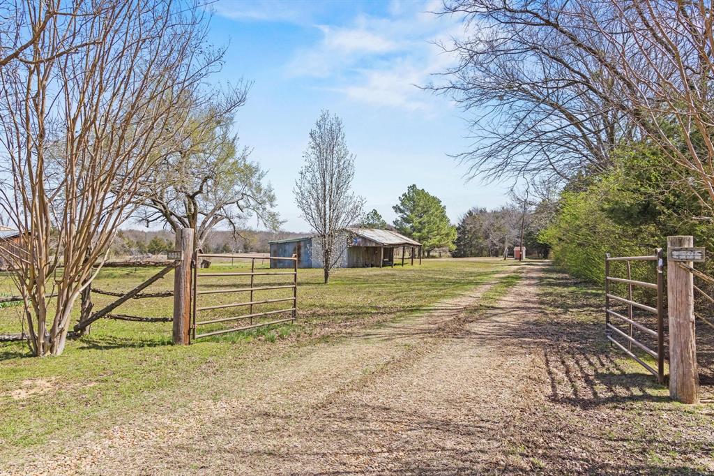1393 County Road 2250 — photo
