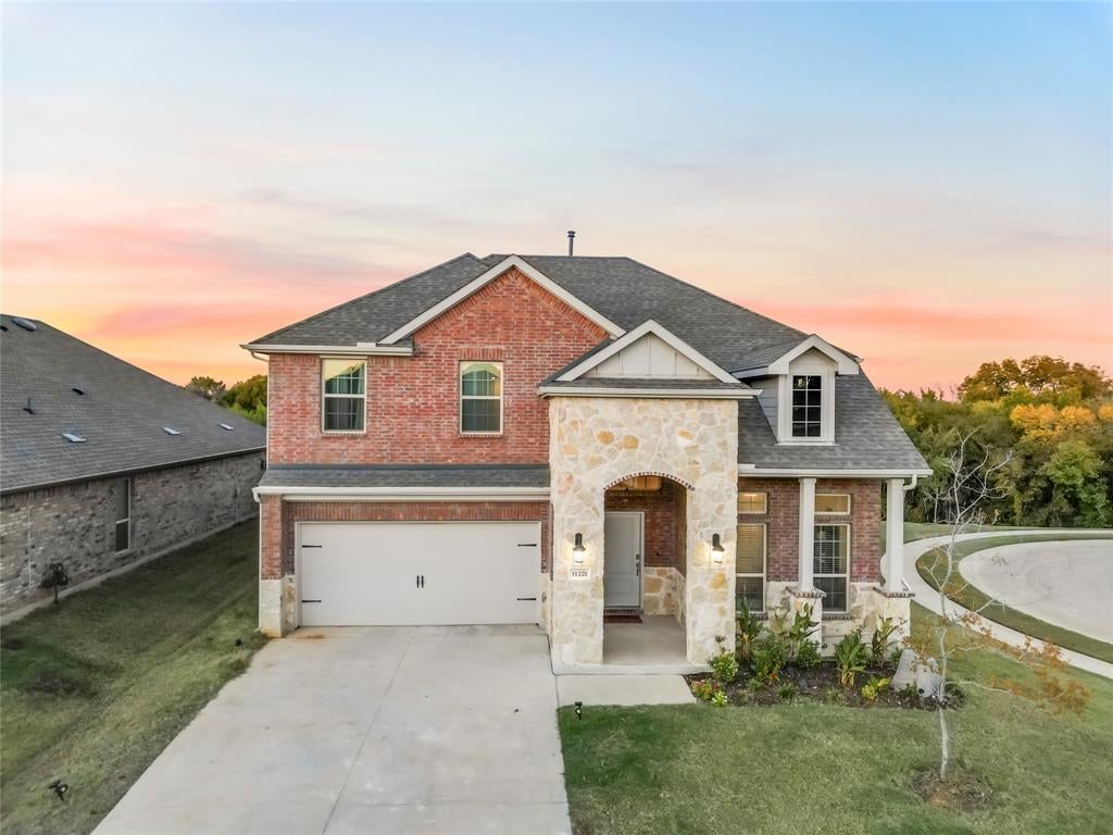 11221 Camelot Court — photo