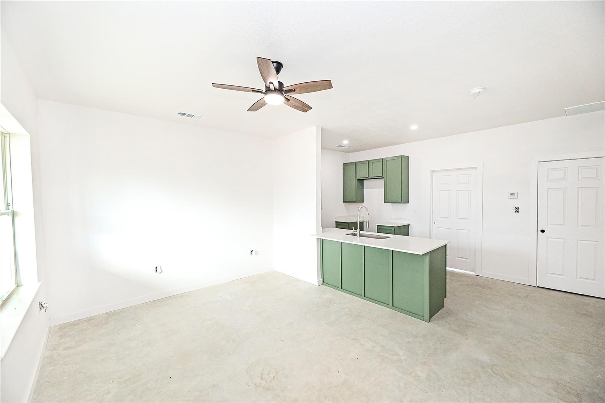 160 Third Street, Ringgold, TX 76261 — photo 2
