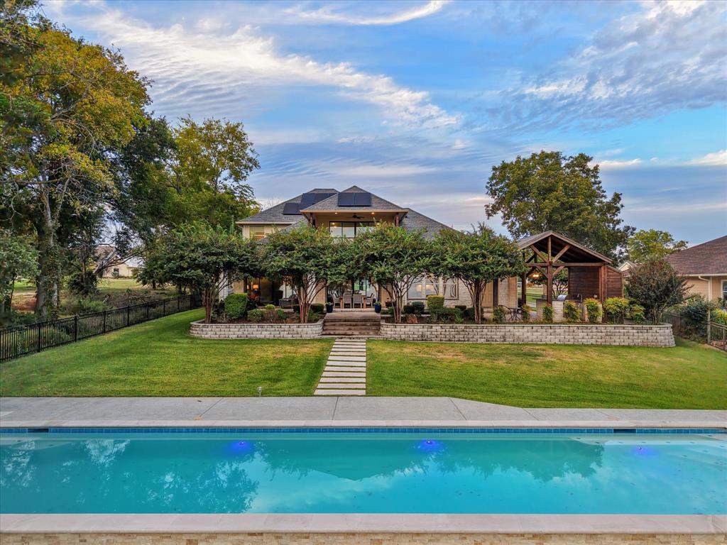 1140 The Shores Drive — photo