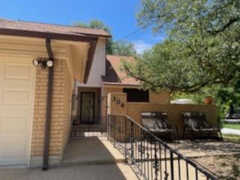 306 S Arnold Street — photo