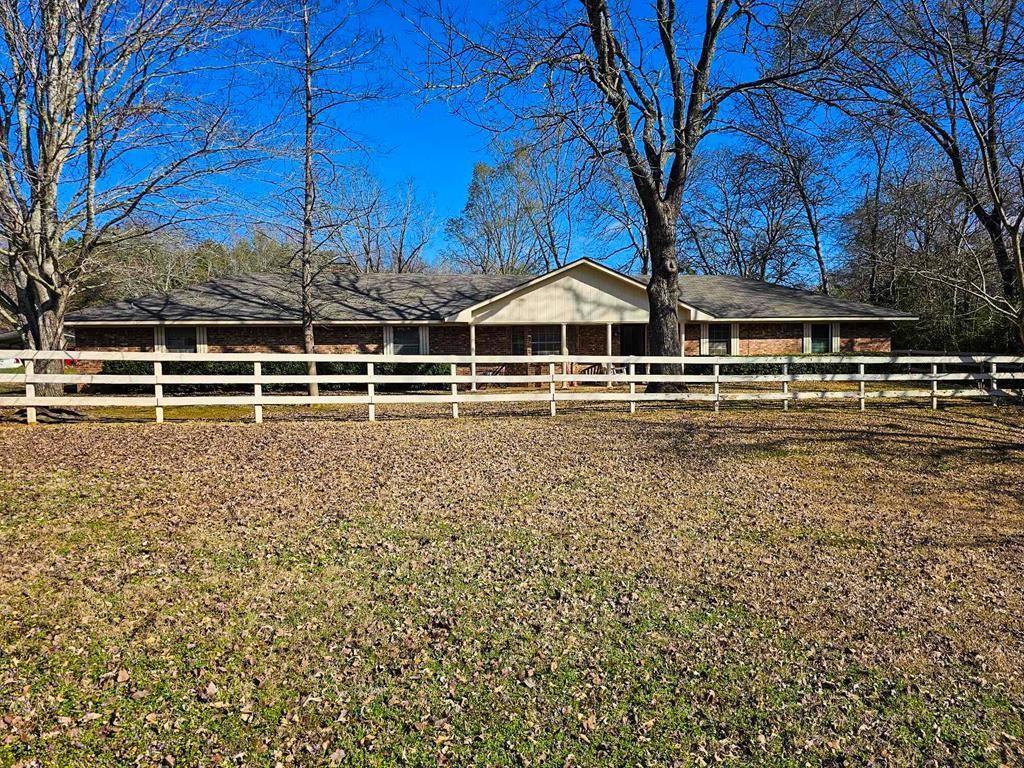 517 An County Road 147 — photo