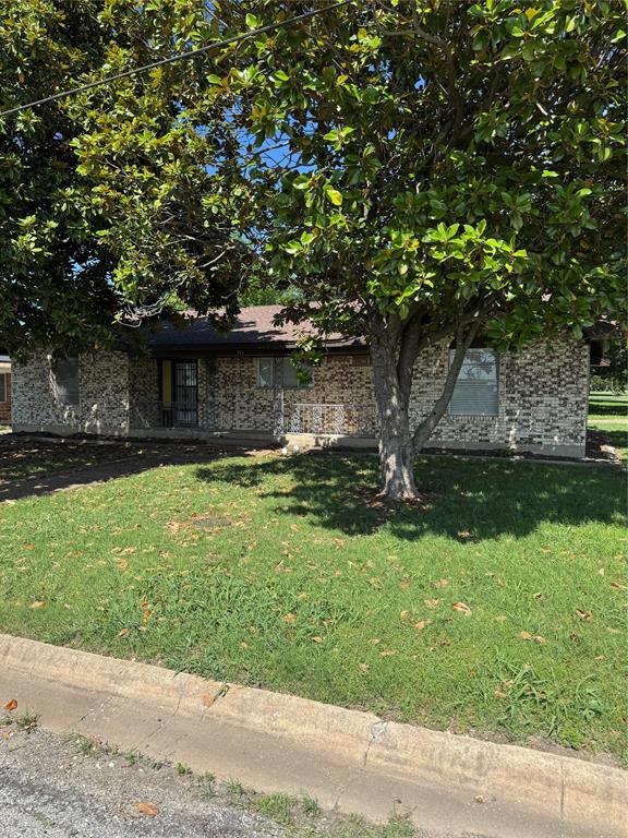 711 S Farmington Road — photo