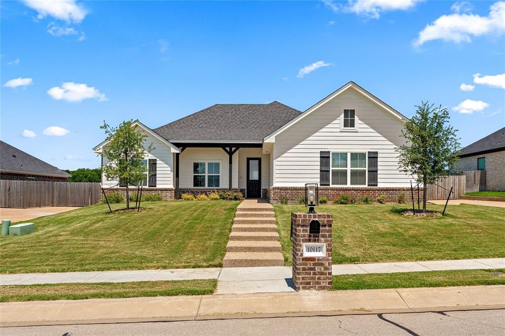 10117 Castleberry Lane — photo
