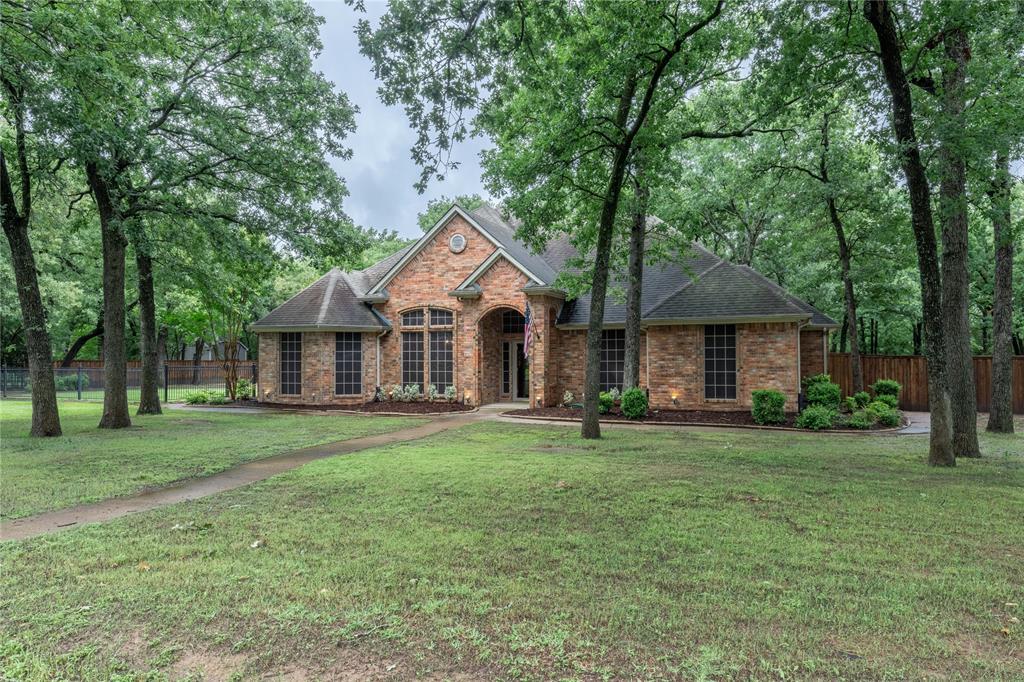 320 Rustic Oaks — photo
