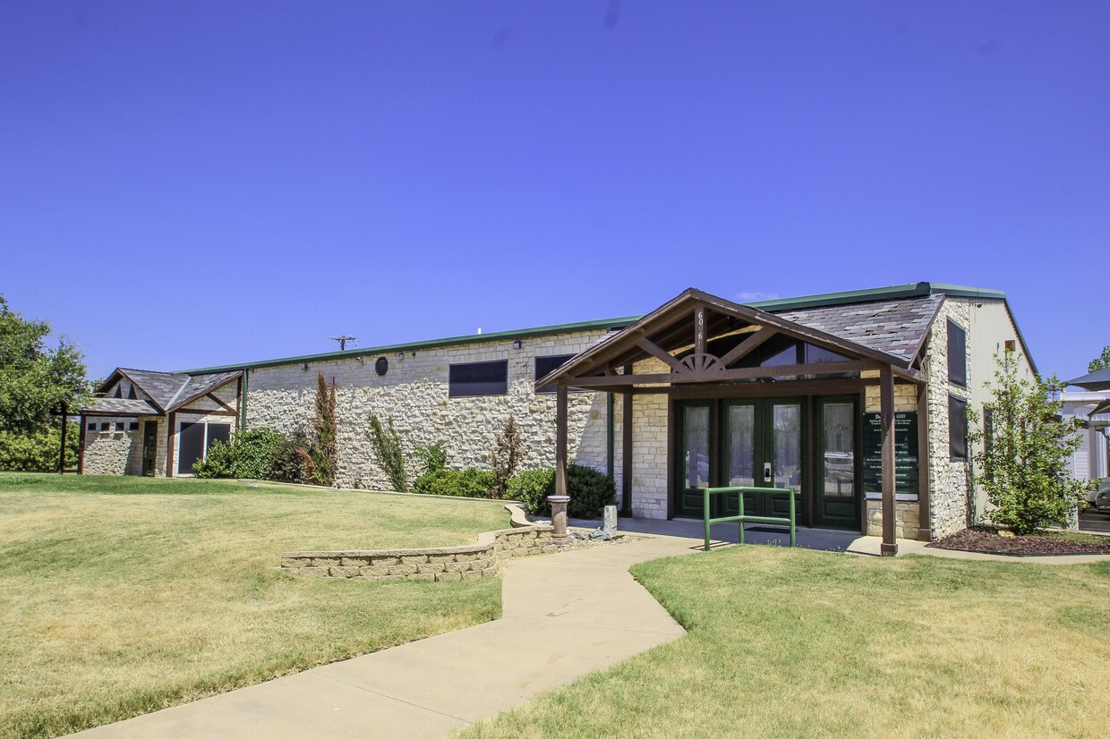 5101 E University Drive — photo