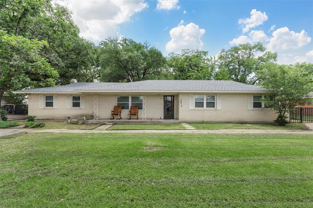 631 N Robinson Drive — photo