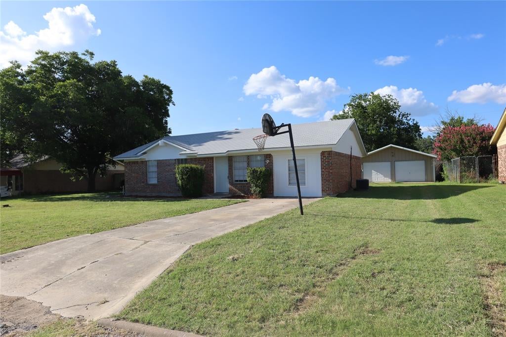 1223 Meadowbrook Street — photo