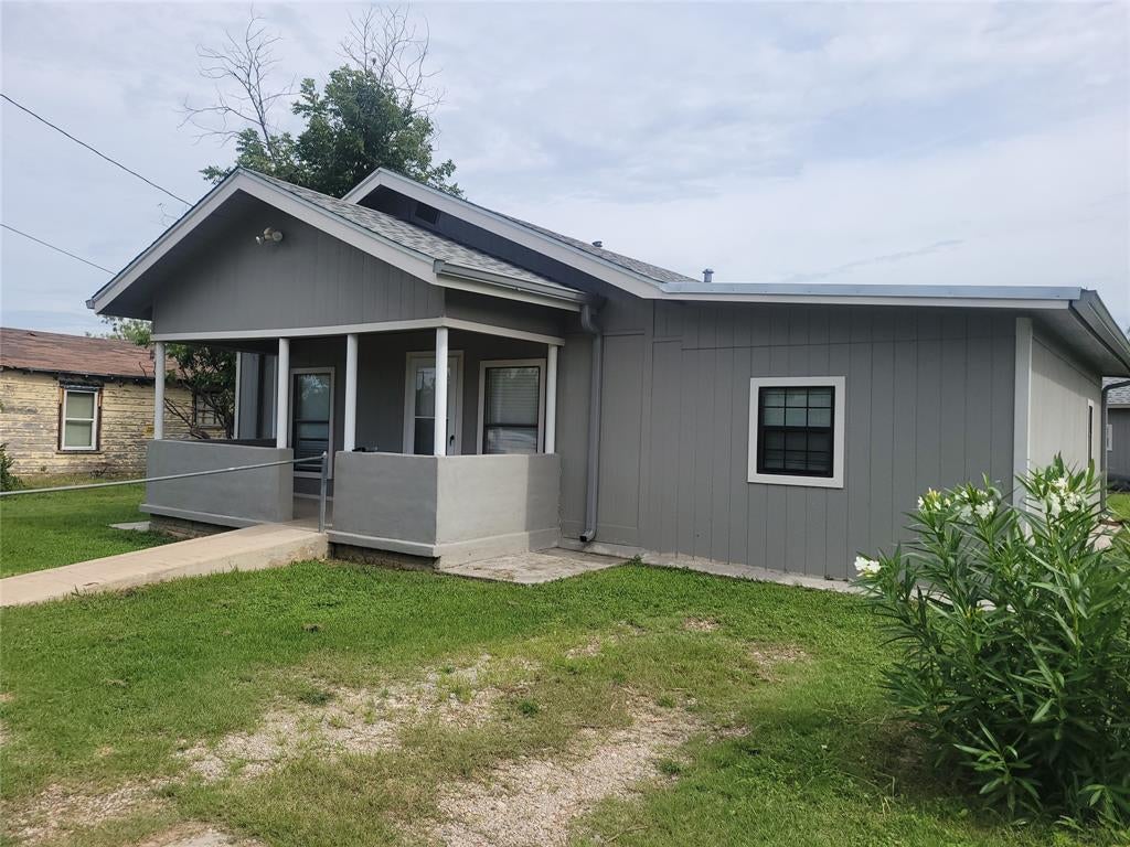 1009 W Mesquite Street — photo