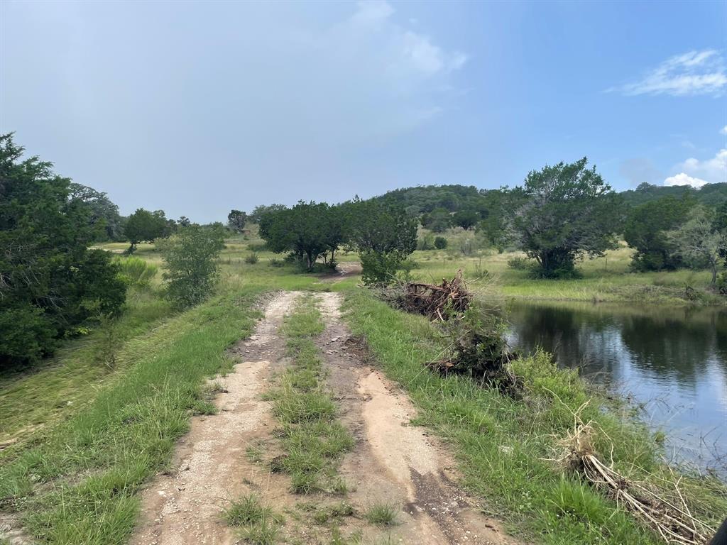 1395 Mountain Creek Road — photo