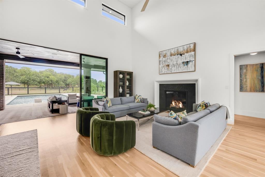 7517 Sunnyview Lane — photo