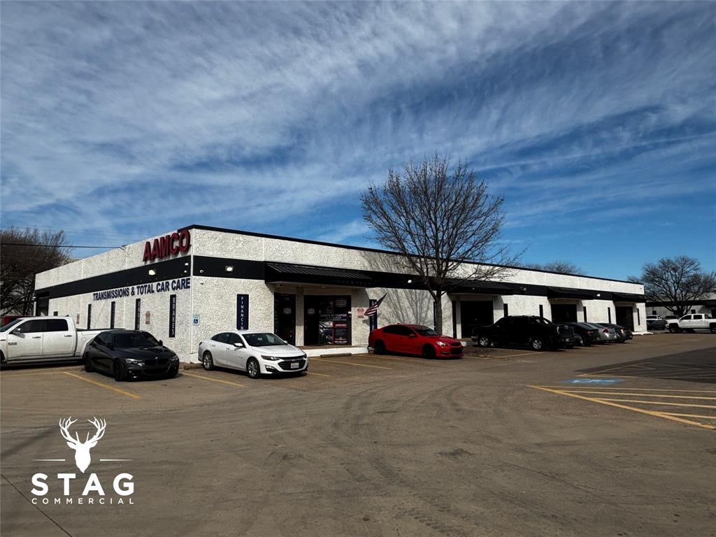3401 E University Drive — photo