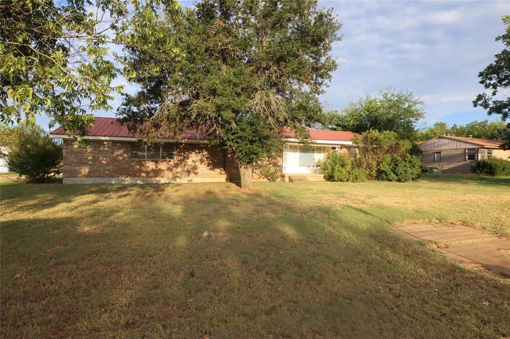 301 Travis Street — photo