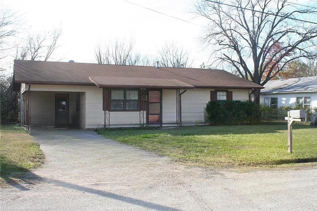 407 N Files Street — photo