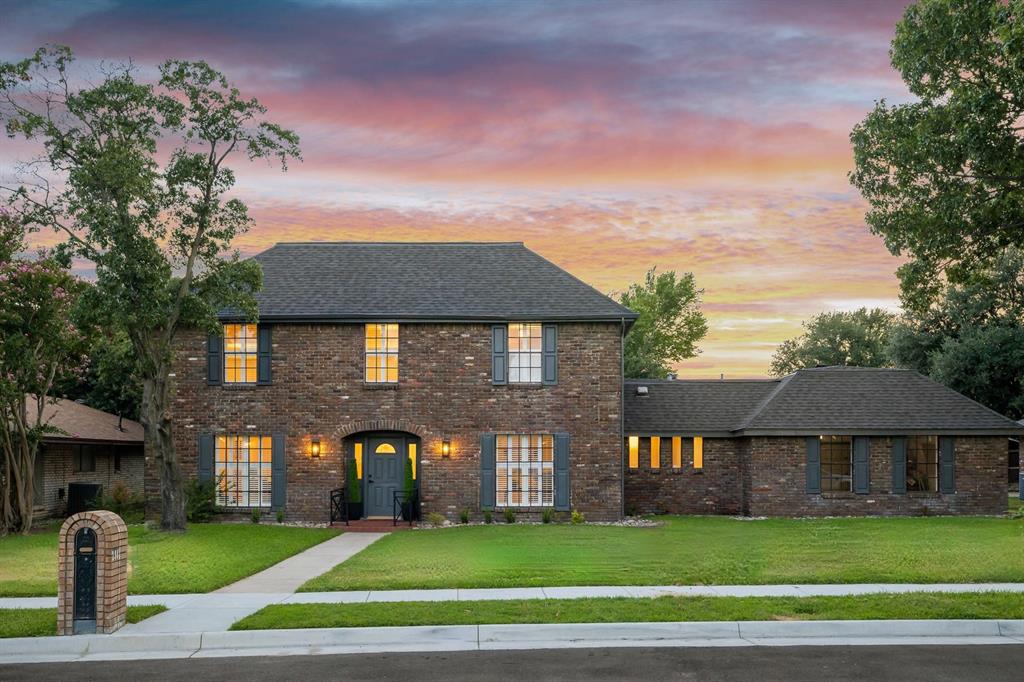 2901 Warren Circle — photo