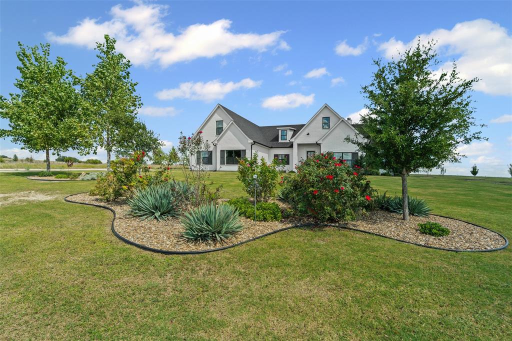 2045 Eagles Ridge Drive — photo