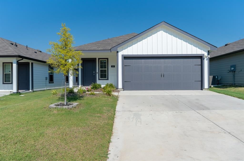 232 Vitex Drive — photo