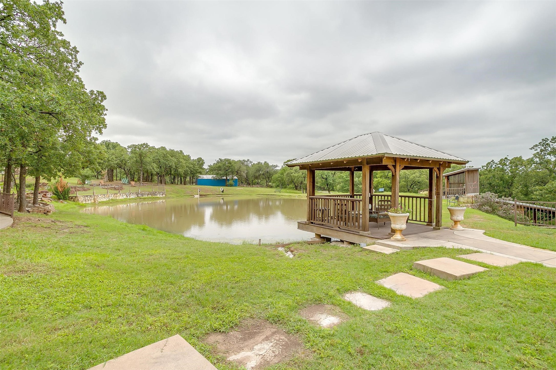 383 County Rd 3672, Springtown, TX 76082 — photo 2