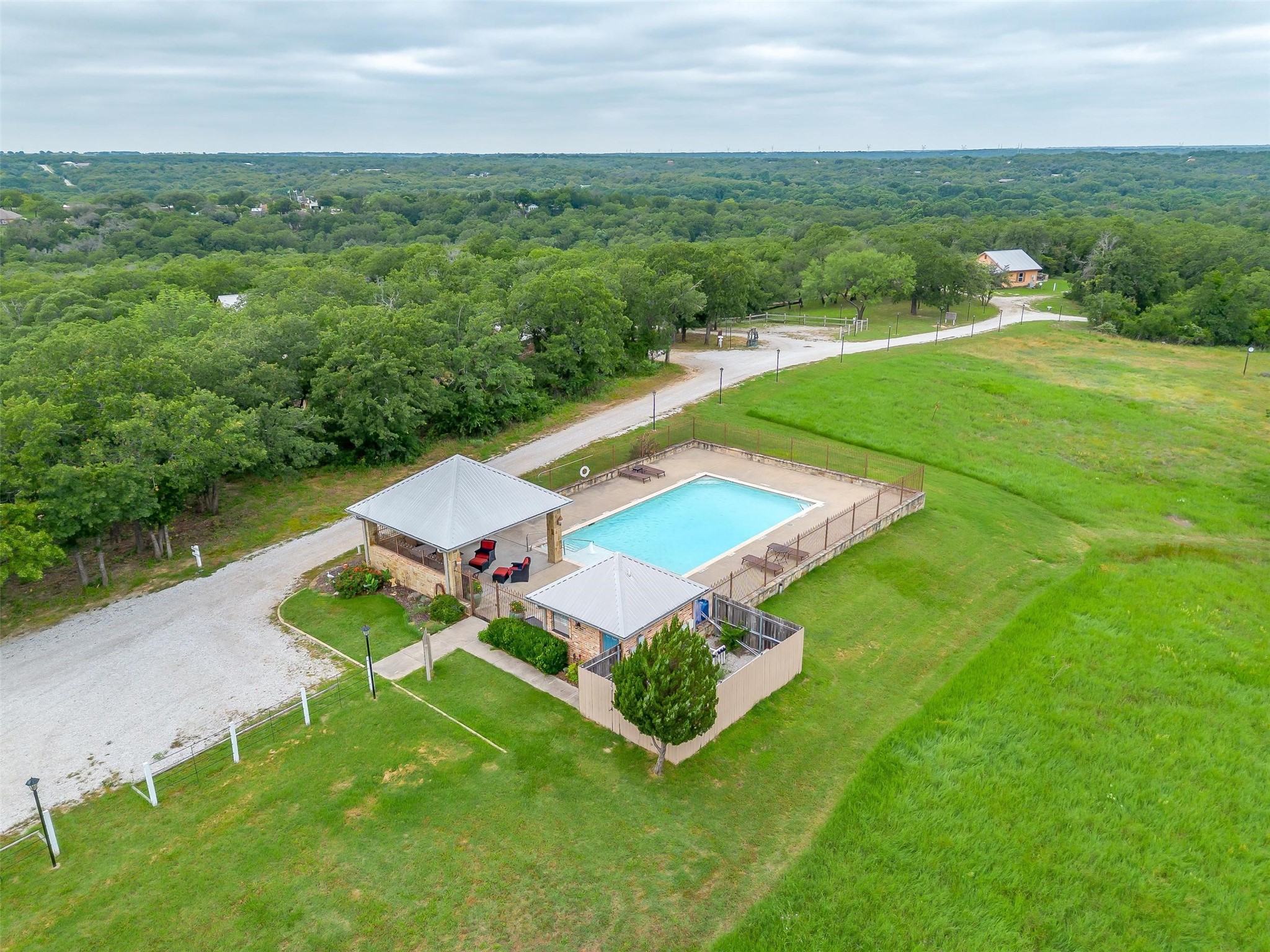 383 County Rd 3672, Springtown, TX 76082 — photo 3