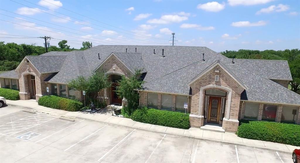 5212 Village Creek Dr Drive B — photo